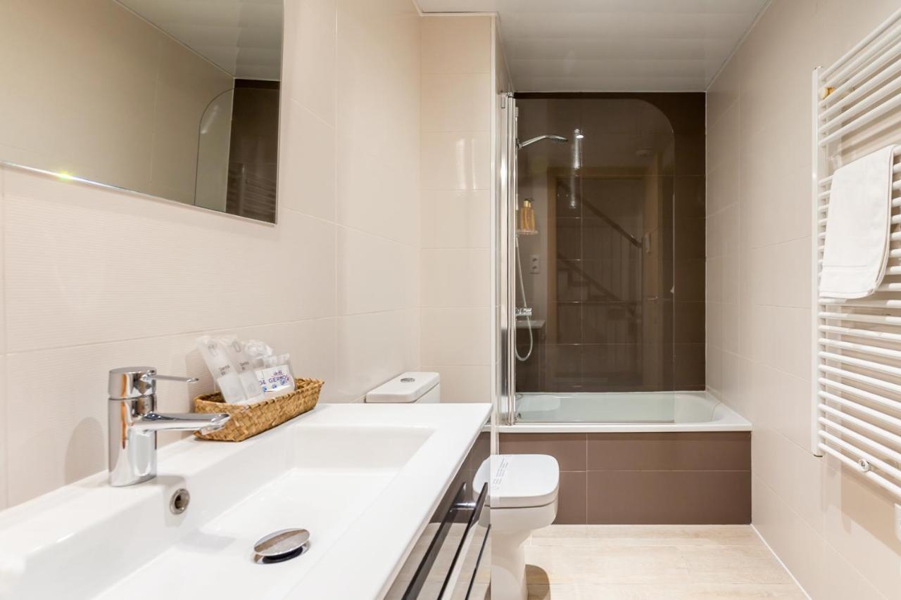 Villa Casa 20 minutos de Barcelona y WIFI alta capacidad Sant Cugat del Vallès Exterior foto